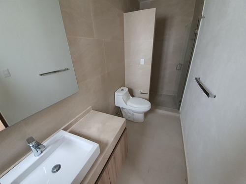 Imagen 16 de 30 de Casa En Venta Alto Lago