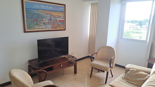 Alquilo Hermoso Apartamento Al Lado Del Mar, Residencia Villa Solariega