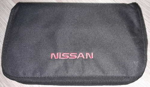 Manuales Con Estuche Nissan Versa 2017-2021 Original 