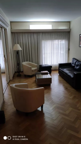 Venta Apartamento 5 Dormitorios Centro Cochera 