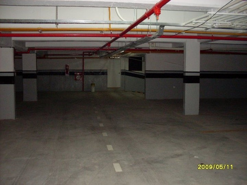 Imagen 2 de 4 de Cochera Cubierta En Venta Edificio Barcelona Center V-vi En La Zona Céntrica De San Miguel