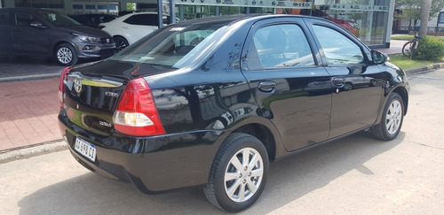 Toyota Etios Xls 1.5 6 M/t - 2016 Financiado