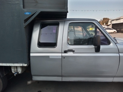 Imagen 9 de 15 de Ford F-100 2.5 I Super Cab