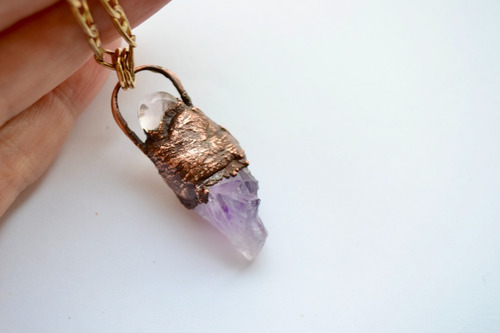 Collar Amuleto De Piedras Cuarzo Cristal Y Amatista, Cod1