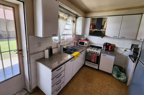 Venta Casa 5 Ambientes En Bernal - Apto Credito