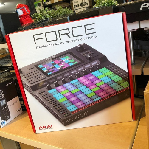 Controlador Akai Force Secuenciador Dj + Envio Rocker Music