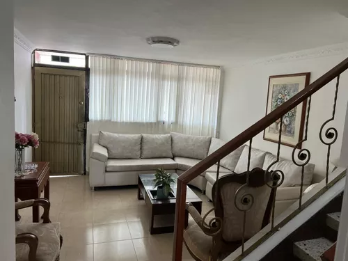Se Vende Casa En Barrio Galan Excelente Ubicación