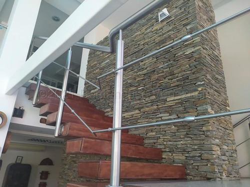 Edificio Con Dos Locales Venta Avenida Boyaca Valencia Carabobo Leida Falcon Lf25-1155