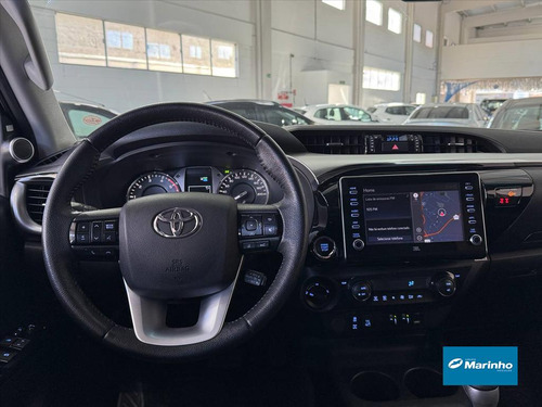 Toyota Hilux 2.8 D-4D TURBO DIESEL CD SRX 4X4 AUTOMÁTICO