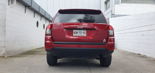 Imagen 6 de 10 de Jeep Compass 2.4 Latitude 4x2 Automatico Rojo 2015