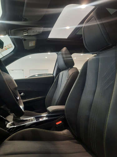Peugeot 2008 1.0T Gt