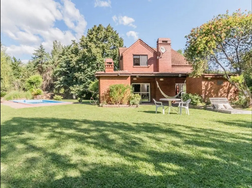 Venta De Hermosa Propiedad, En El Rodal