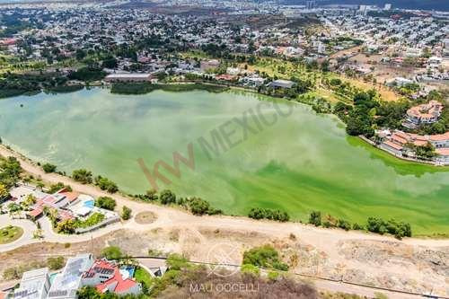 Terreno En Balcones De Juruquilla Con Vista Al Lago Y Campo De Golf