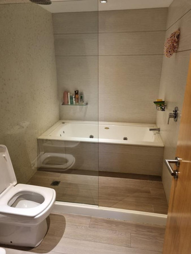 Imagen 24 de 30 de Rambla De Punta Carretas, Moderno Edificio Con Piscina, Gimnasio, Barbacoa !!