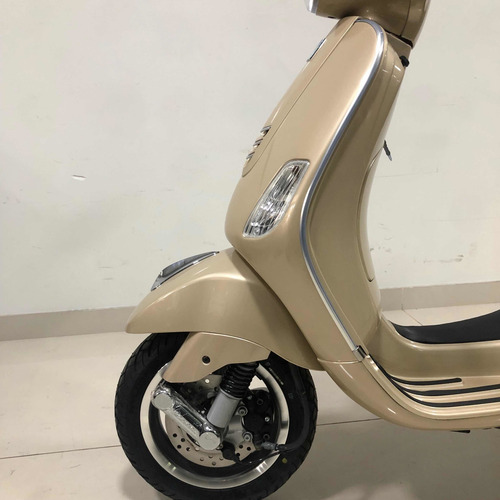 Imagen 10 de 15 de Piaggio Vespa Elegante 150 0 Km Scooter Retro Ahora 12 18