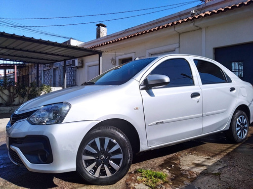 Toyota Etios Xl