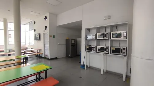 Edificio En Venta En Granada. Cod V10880