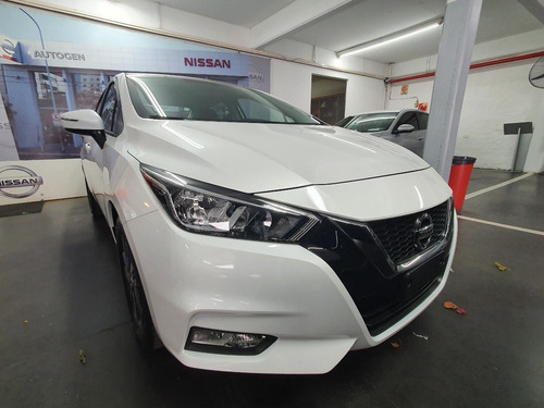 Imagen 3 de 7 de Nissan New Versa Advance Mt