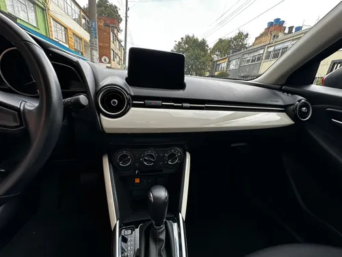 Mazda 2 1.5 Hatchback At Touring