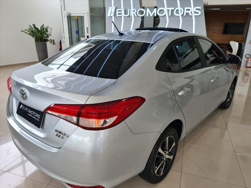 Imagem 6 de 14 de Yaris 1.5 16v Flex Sedan Xls Connect Multidrive