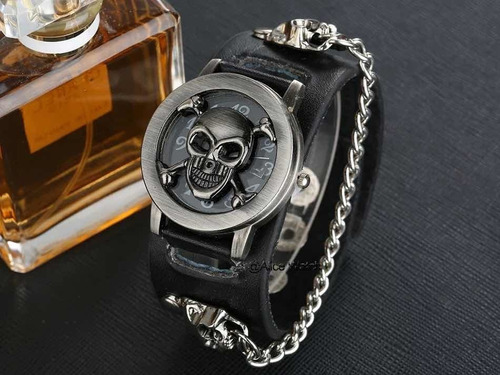 Reloj Calavera Rock Hombre * * Con Cadena Y Calaveras * * Correa Negro Bisel Plateado Fondo Negro