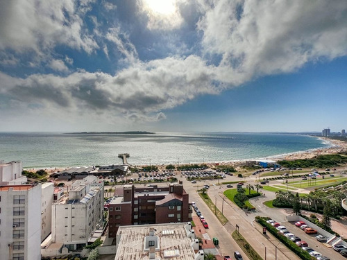 Imagen 9 de 28 de Apartamento 3 Dormitorios En Playa Mansa, Punta Del Este - Alexander