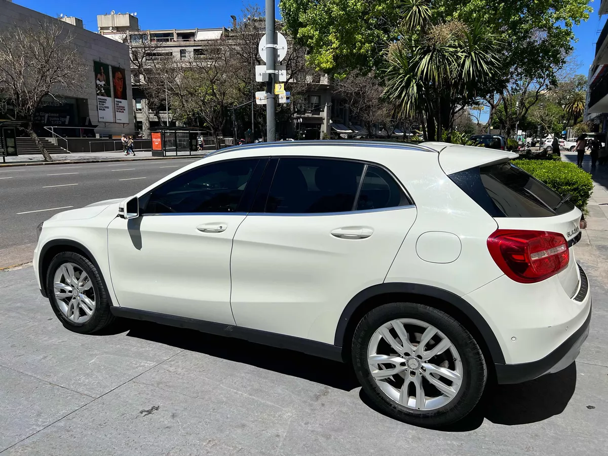 Mercedes-Benz Clase GLA 1.6 Gla200 At Urban 156cv