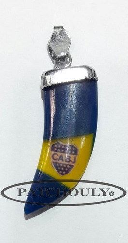 Imagen 3 de 6 de Dije Colgante Boca Juniors Colmillo Acrílico/metal 4x1.5cm.