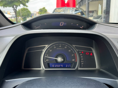 Honda Civic 1.8 Lxs Flex Aut. 4p