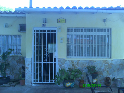 Imagen 10 de 14 de Casa En Flor Amarillo Rafael Urdaneta