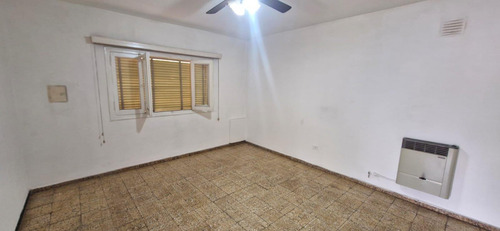 Alquiler Casa 2 Dormitorios Maipú Con Cochera