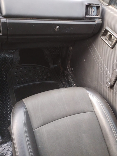 Vehículo En Buenas Condiciones Placas De Auto Antiguo Todo P