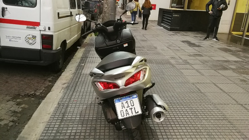 Suzuki Burgman 200 Abs