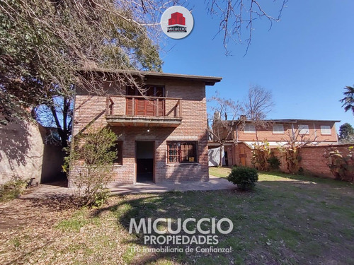 Casa En Venta, Las Hortensias 456, Barrio El Candil, Belén De Escobar