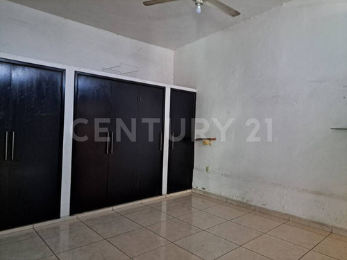 Se Vende Casa En Col. Juan Jose Rios Ii En Villa De Alvarez, Colima