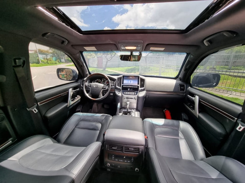 Toyota Land Cruiser Vxs Blindaje Ii Plus 5.7 Cc V8 Gasolina
