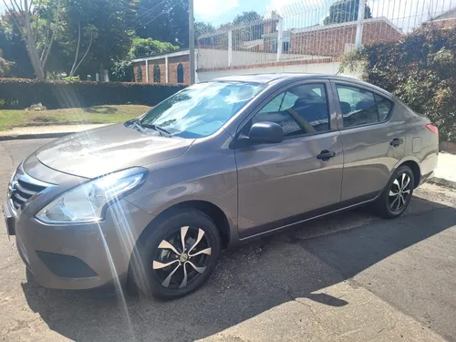 Nissan Versa Drive