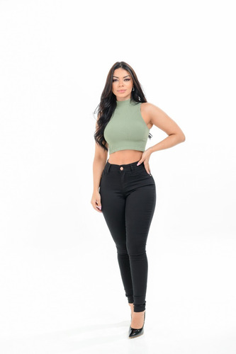 Imagem 6 de 10 de Calça Jeans Feminina Cós Alto Hot Pants Skinny Preta