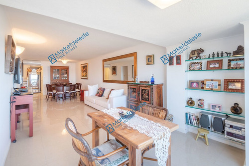 Imagen 19 de 29 de Playa Mansa Pent House Duplex