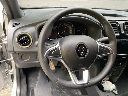 Renault Logan 1.6 Live+ Plus Mt 2024