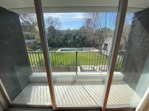 Departamento De Tres Dormitorios En Venta, City Bell