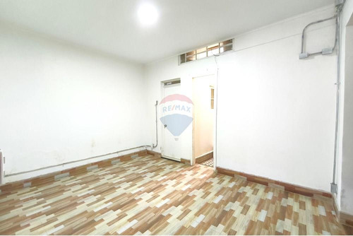 Casa Con Excelente Ubicación/ Av. Santa Isabel
