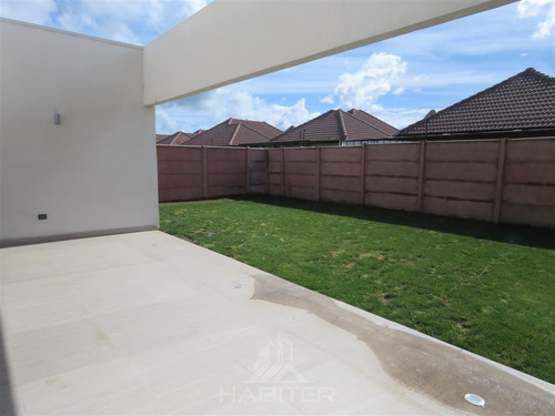 Casa Nueva En Venta De 4 Dorm. En Talca