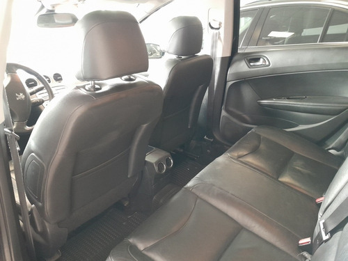 Imagen 10 de 18 de Peugeot 408 2014 1.6 Allure Hdi 115cv Rp