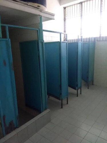 Imagen 13 de 14 de Planta Industrial En Alquiler Guaicay 875 M2