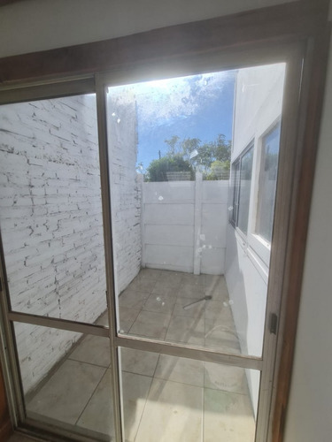 Alquiler 24 Meses. Ph Por Pasillo Dos Ambientes Amoblado. San Martin 8600