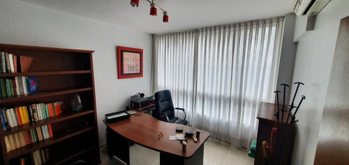 Imagen 2 de 6 de Impecable Oficina En Tribunales