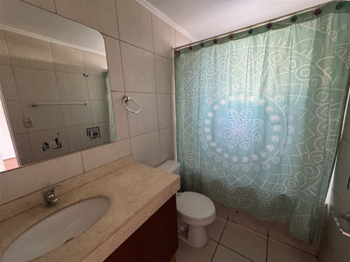 Casa En Arriendo De 4 Dorm. En Huechuraba