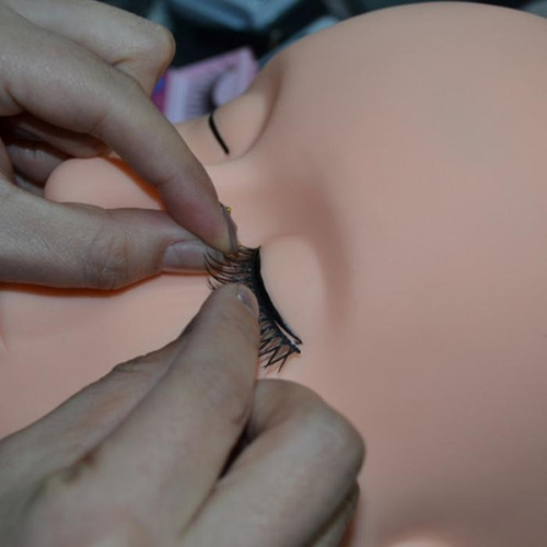 Imagem 3 de 9 de Cabeça De Silicone Maquiagem, Cílios E Micropigmentação