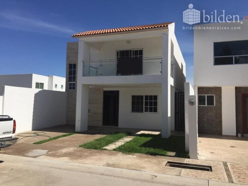 Imagen 1 de 12 de Casa Sola En Venta Fracc. Las Calzadas